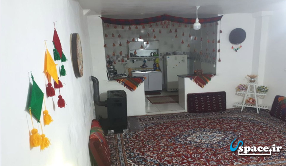 نمای داخلی خانه بومی کارزان - پاوه - روستای داریان